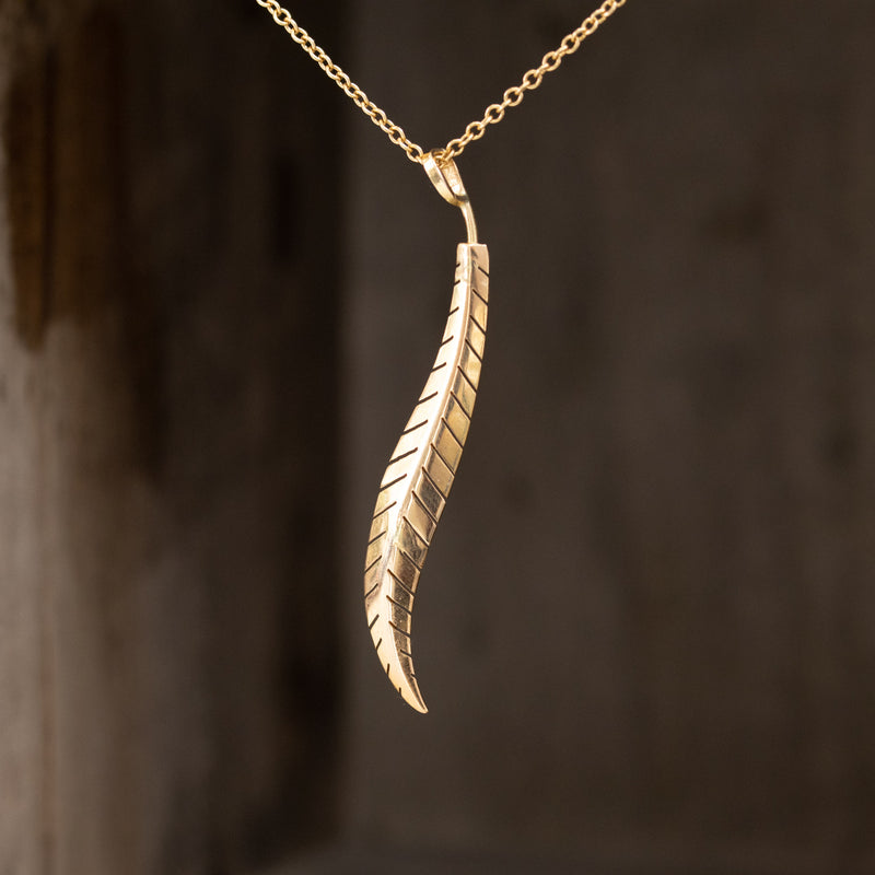 18kt Yellow Gold Feather Pendant